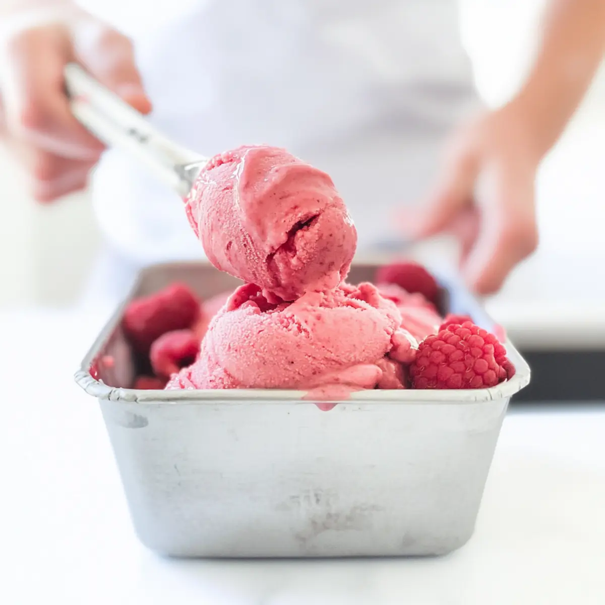 Raspberry Blender Frozen Yogurt